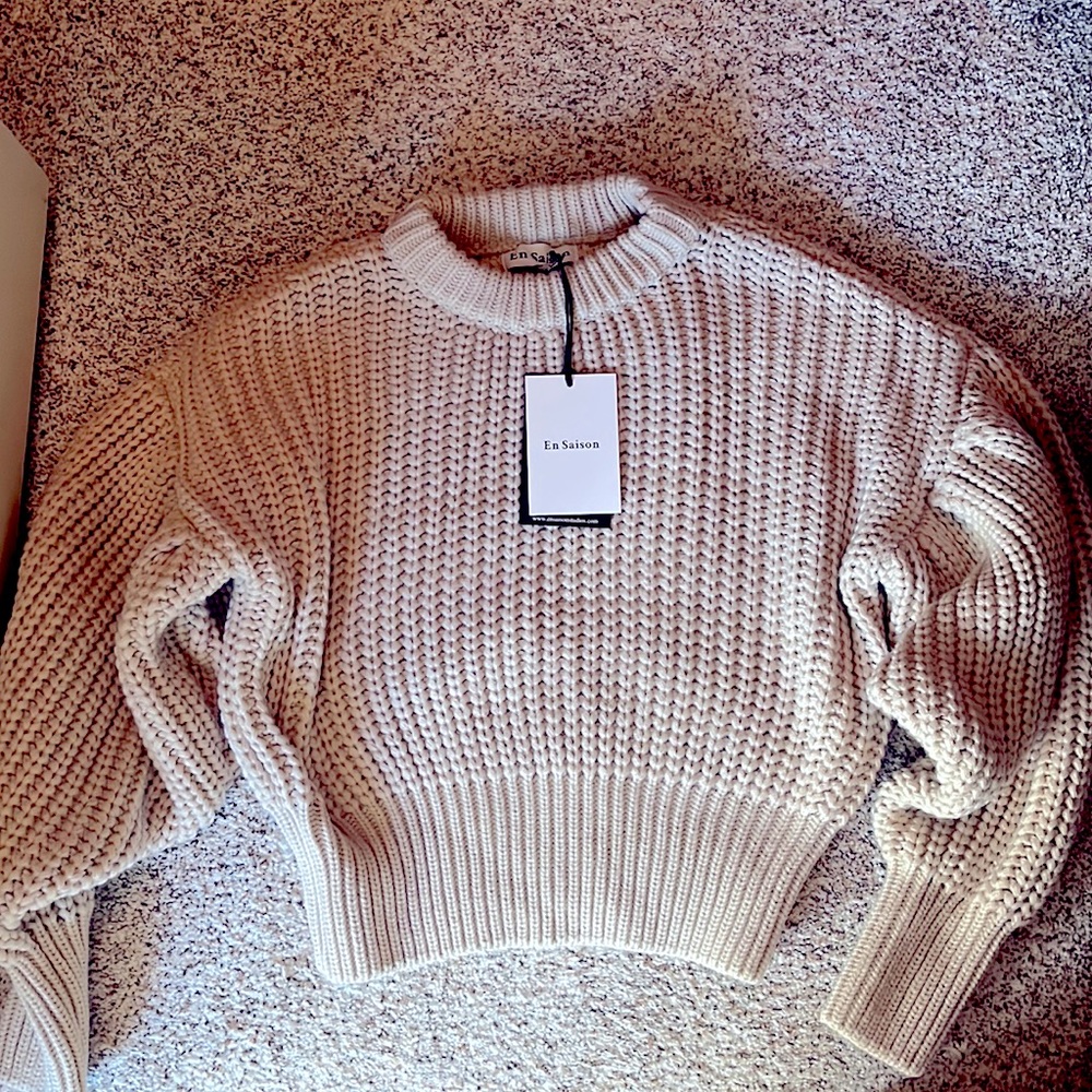 NWT- En Saison chunky knit sweater